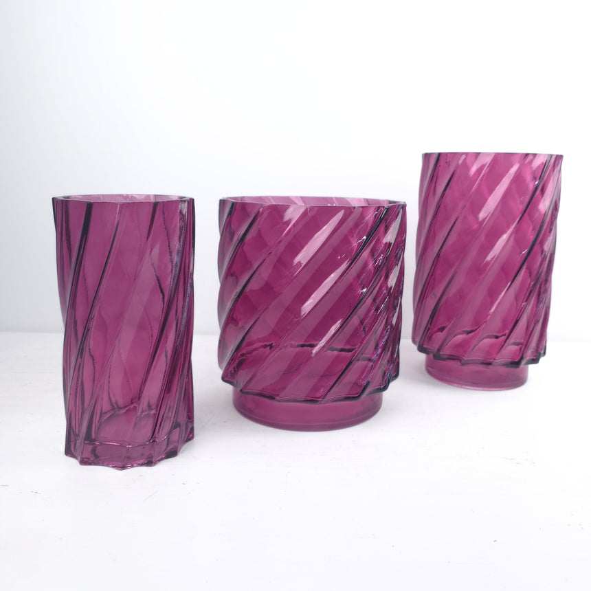 Stiklo vaza ciklameninės rožinės spalvos 10x20 cm