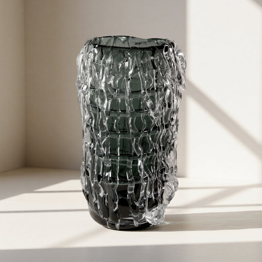 Dūminio stiklo tekstūrinė vaza 17x30 cm
