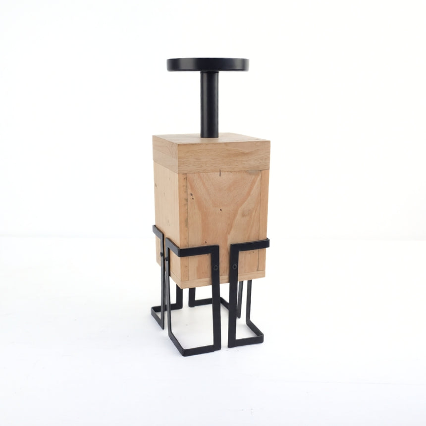 Moderni industrinio stiliaus žvakidė 10x10x28cm