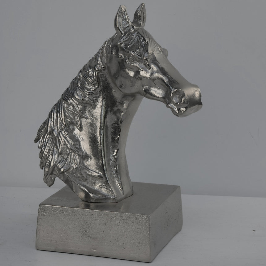 Sidabro spalvos žirgo galvos statulėlė 26x13x13 cm