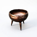 Barok metalinis vazonas ant kojelių 17x17x15 cm