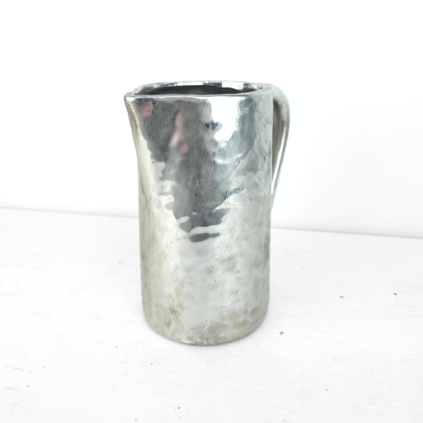 Kalto metalo ąsotis-vaza 22x14 cm