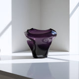 Organiško dizaino violetinė stiklo vaza 30x24 cm