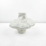 Moderni keramikinė balta vaza 17x14 cm