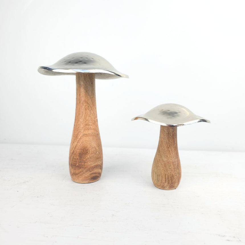 Grybas pagamintas iš mango medienos / natūralaus metalo 14x13 cm
