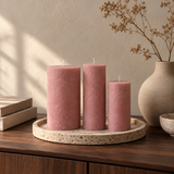 Žvakė „Rustic Velvet“, sendintos rožės – interjere