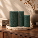 Žvakė „Rustic Velvet“, tamsiai žalia – interjere
